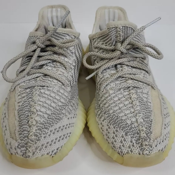 Yeezy 350 V2 Static - Picture 6 of 10